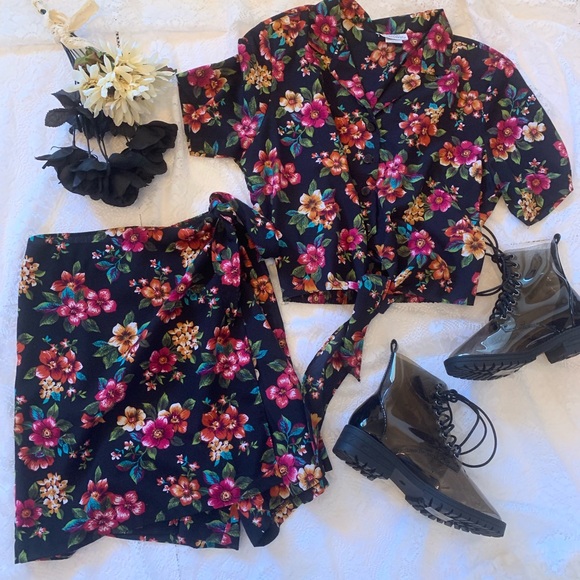 Vintage Dresses & Skirts - Sold* 2 Piece Hi-Waisted Floral Crop Top & Skort